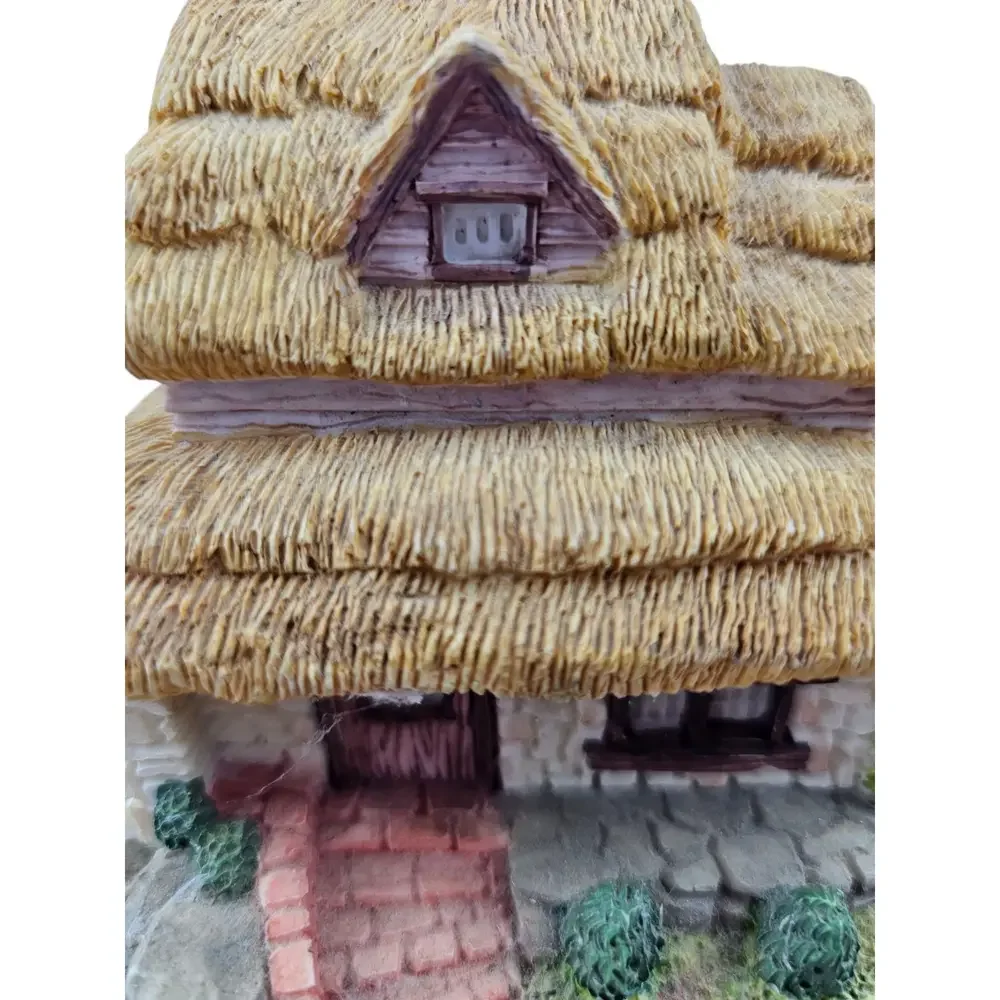 Olde England's Classic Cottages Canterbury Inn Country‎ Village Figurine Collect